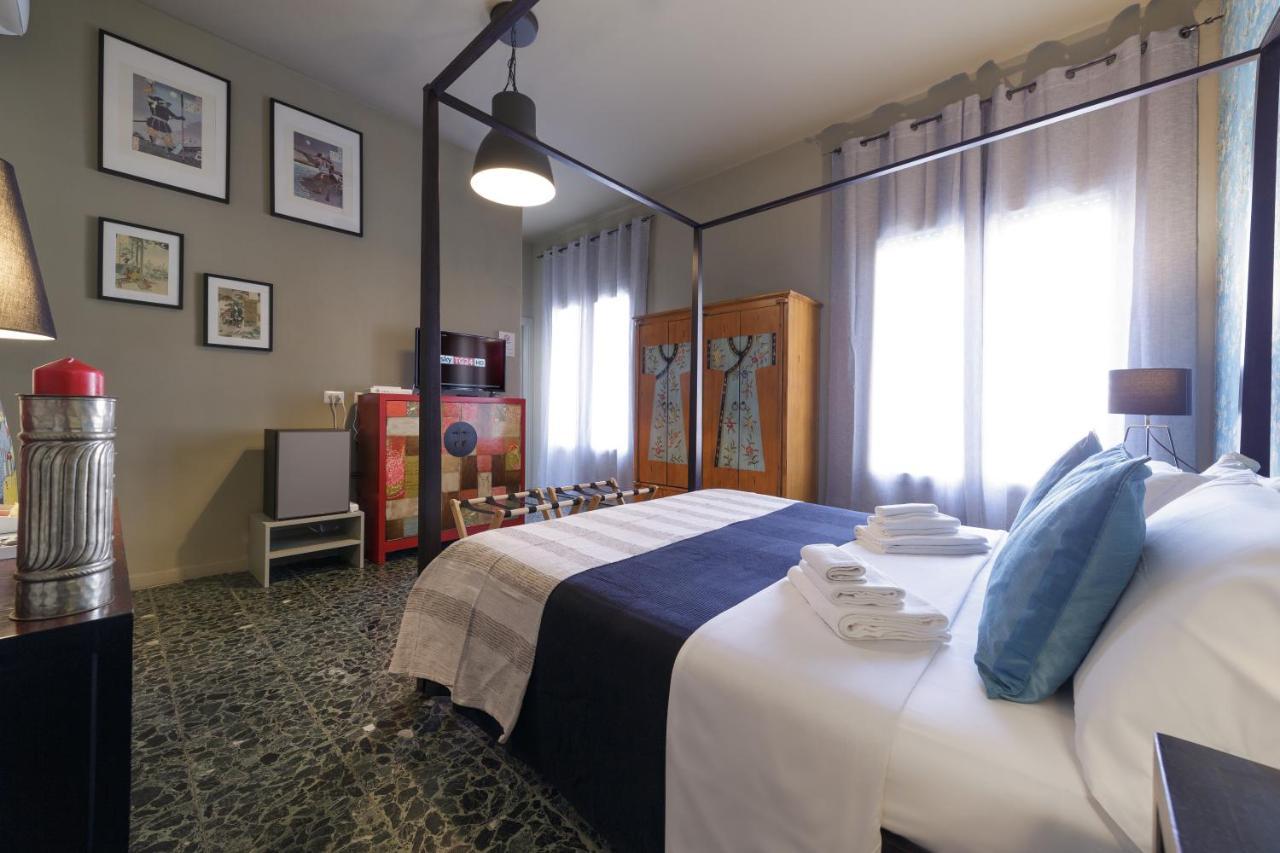 Budget Rooms Sonnino 37 Кальяри Экстерьер фото